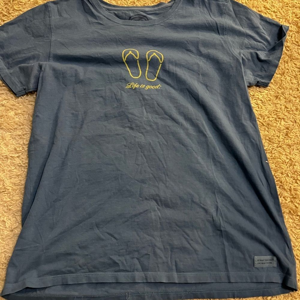 life is good flip flop t shirt size large